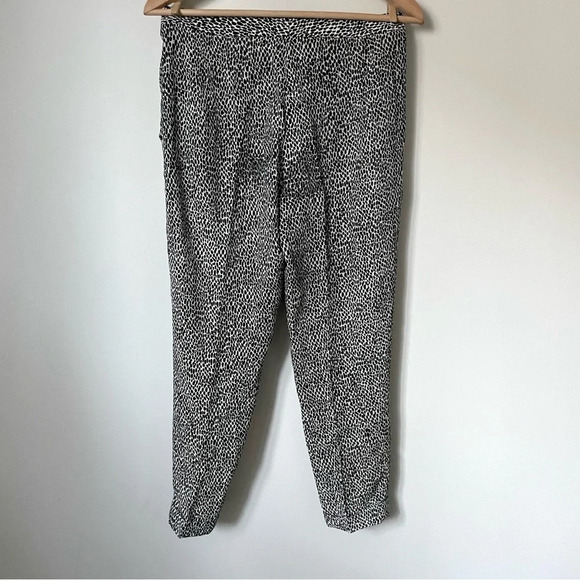 Theory 100% Silk  Matten Leopard Straight Leg Pants - Picture 2 of 8